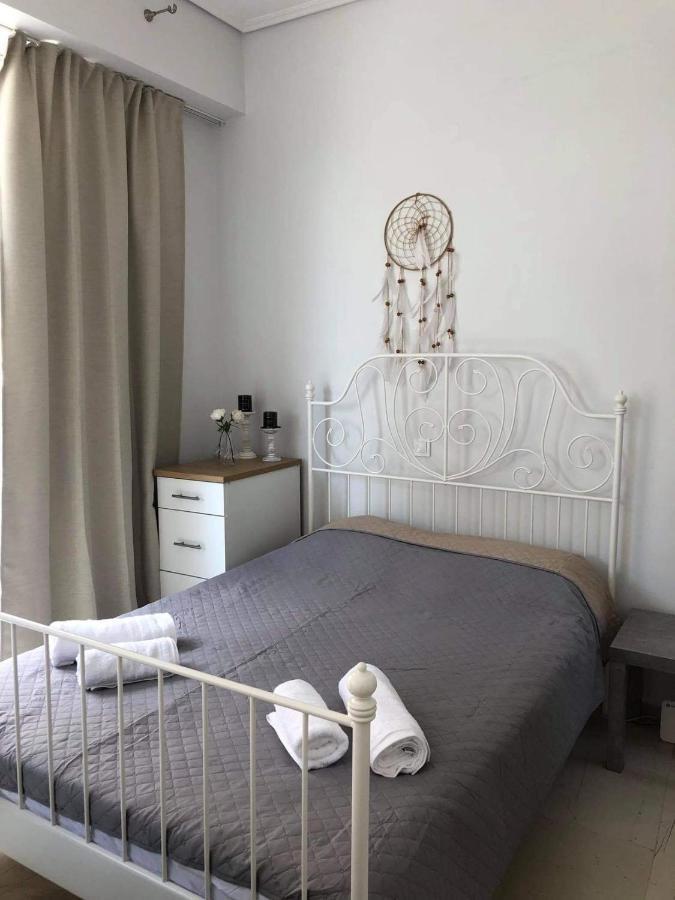Appartamento Pantheon Kalamata Esterno foto